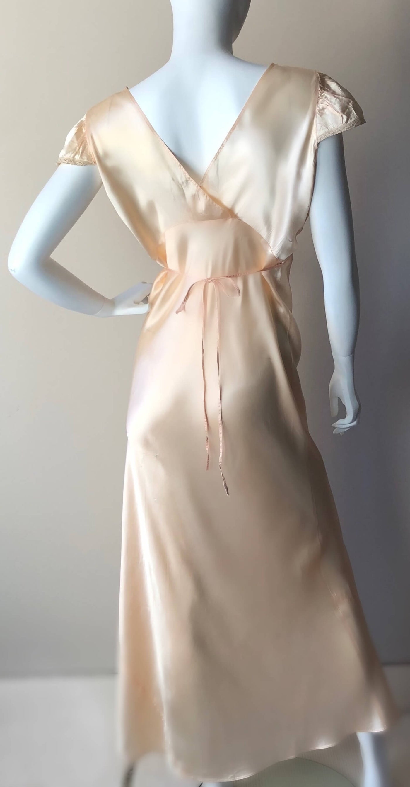 Apricot long 1930S' dress