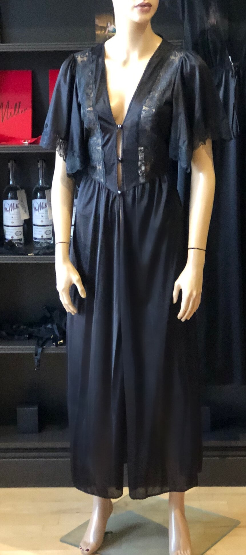 Long dress with 3 buttons